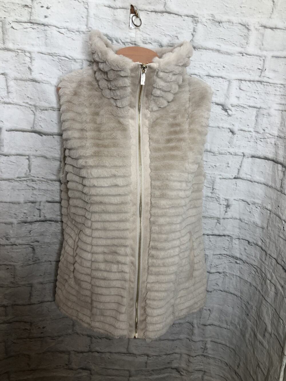 Calvin Klein Faux Fur Beige Vest Women’s Size Medium NWT MSRP $139.50 M0XTR494